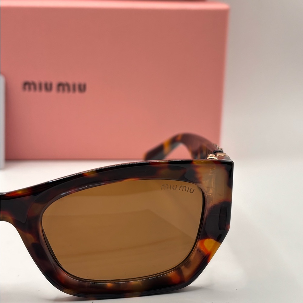 Miu Miu Tortoiseshell Rectangular Sunglasses With… - image 2